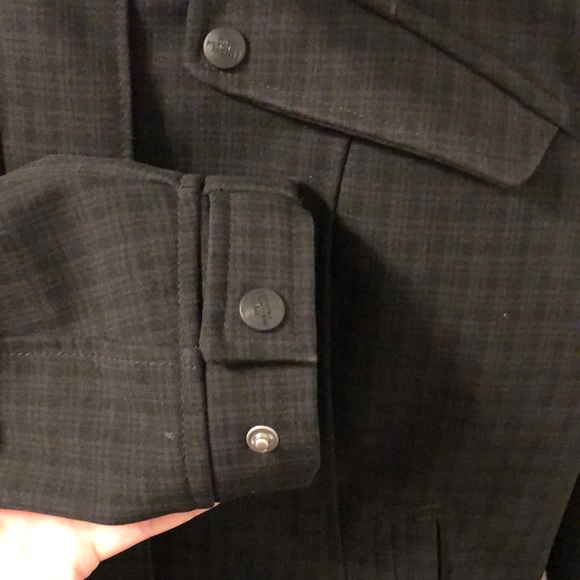 North Face Women’s Jacket - Picture 5 of 8